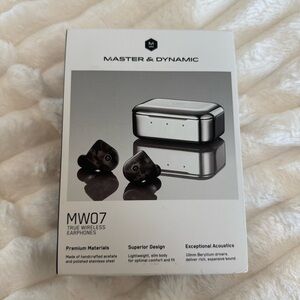 Master & Dynamic MW07 True Wireless Earphones